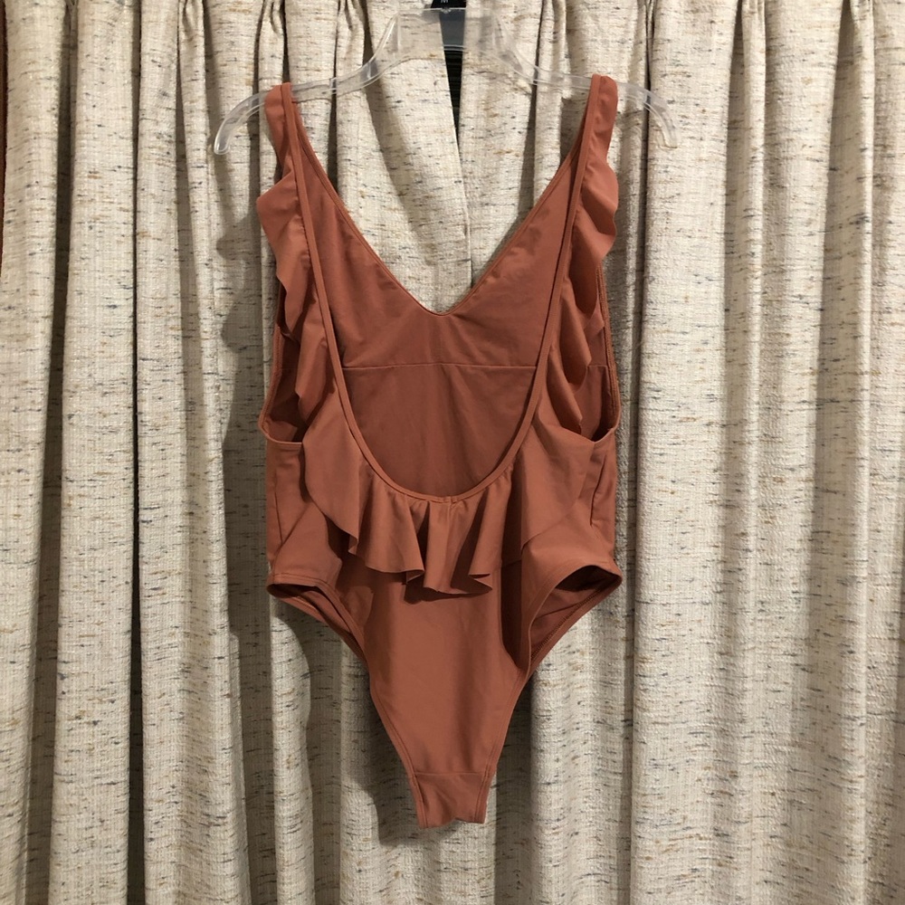 Aerie One Piece Ruffle Low Back Mallot